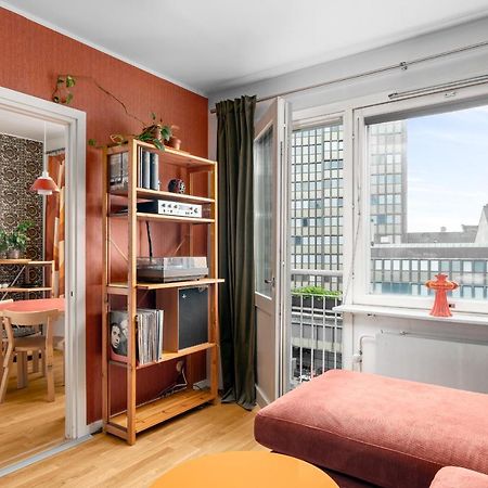 Ferienwohnung Wehost Spacious Traveller'S Hq Above Metro @Vilhonvuorenkuja 16 Helsinki Exterior foto